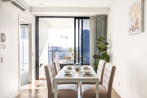 Soda Apartment - Queensland Tourism 3