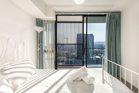 Soda Apartment - Queensland Tourism 5