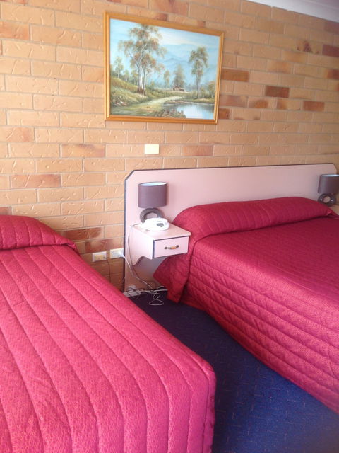 North Parkes Motel - QLD Tourism 3