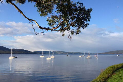 Waterfront Holiday Home Esplanade 54 - Queensland Tourism 1