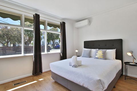 Ivy Units Glen Waverley - QLD Tourism 7