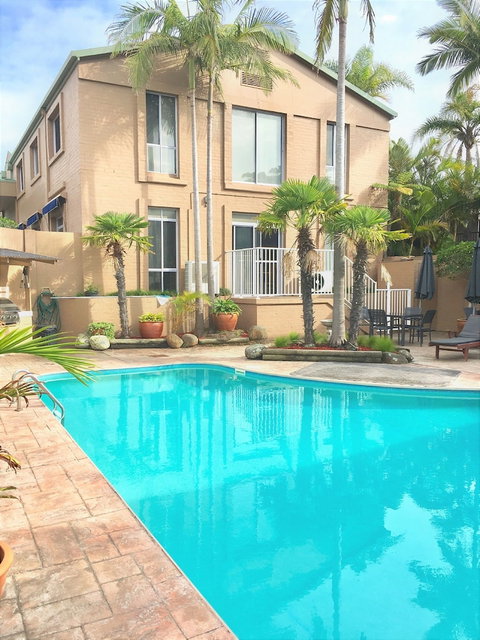 Mollymook Shores Motel And Conference Centre - QLD Tourism 4