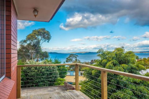 Family Home At Kingston Beach - Queensland Tourism 0
