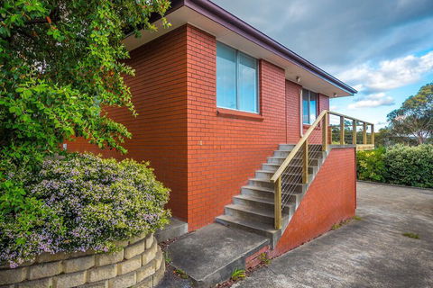 Family Home At Kingston Beach - Queensland Tourism 2