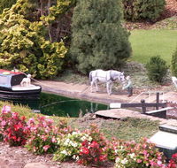 Ivy  Roses Boutique Apartments - Queensland Tourism