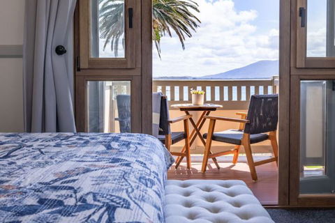Bermagui Beach Hotel - QLD Tourism 5