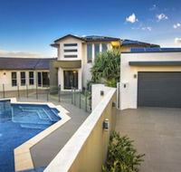 Island Getaway - Queensland Tourism