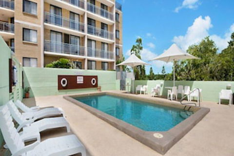 Twin Shores 67 - QLD Tourism 0
