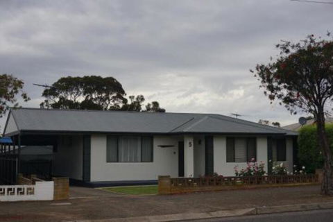 Kohinoor Getaway - Queensland Tourism 0