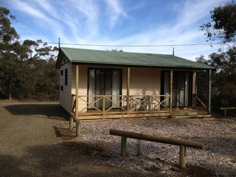 Parndana Hotel Cabins - Queensland Tourism 2