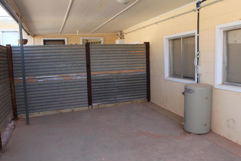 Cave Place Units - QLD Tourism 5