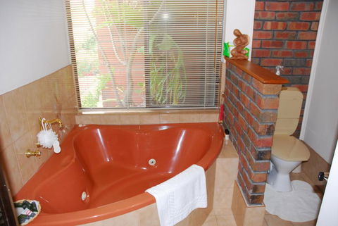 Gaerwood B & B - QLD Tourism 5