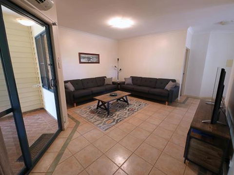 Lakeview Apartments - Queensland Tourism 5
