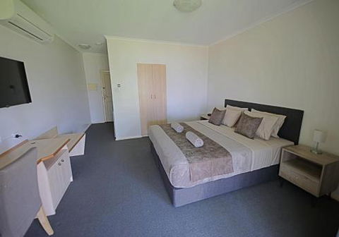Lakeview Apartments - Queensland Tourism 6