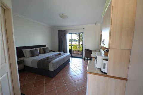 Lakeview Apartments - Queensland Tourism 4