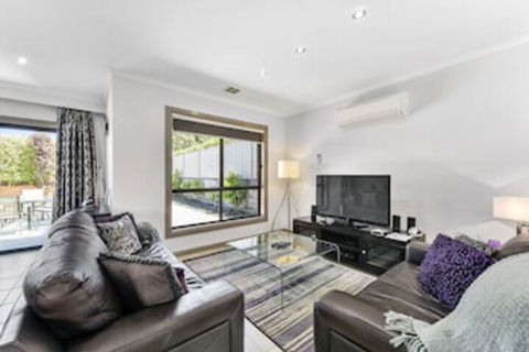 MG Apartment - Queensland Tourism 0