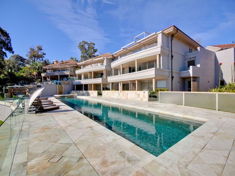 Amarna Luxury Beach Resort - QLD Tourism 5