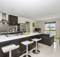 Megan Court Apartments - Queensland Tourism