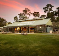 Paradise Country Farmstay - QLD Tourism