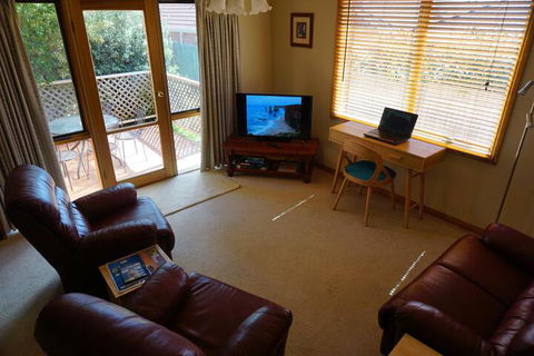 Abrigo Apartment - QLD Tourism 5