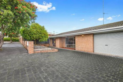 City Two Apartment - Queensland Tourism 0