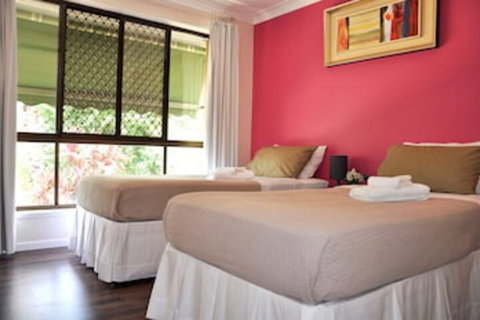 TL Warmest Homestay - QLD Tourism 0