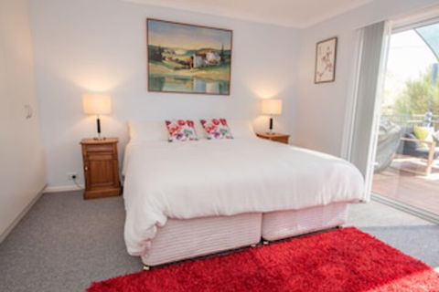 Canberra's White House - Queensland Tourism 0