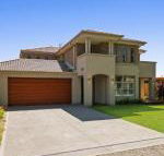 Luxury Coastal Escape - QLD Tourism
