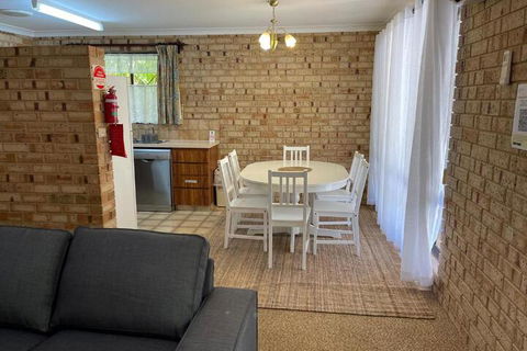 Esperance Holiday Apartment - Queensland Tourism 5