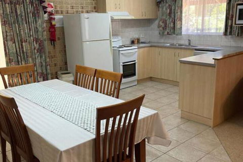 Esperance Holiday Apartment - Queensland Tourism 6