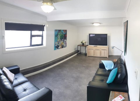Aart Apartments - QLD Tourism 1