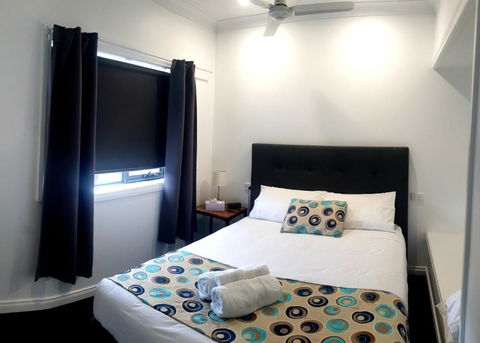Aart Apartments - QLD Tourism 6