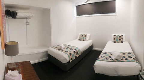 Aart Apartments - QLD Tourism 3