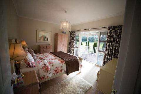 Park Farm Retreat - Queensland Tourism 3