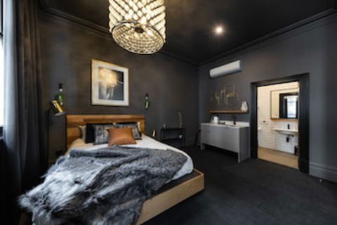 East Brunswick Hotel - QLD Tourism 0