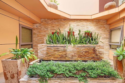 Best Western Plus Camperdown Suites - Queensland Tourism 1
