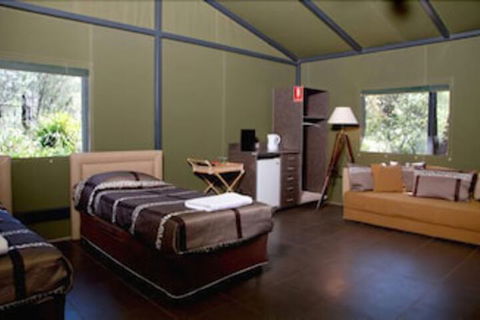 Zoofari Lodge At Taronga Western Plains - QLD Tourism 4