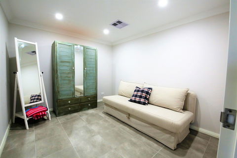 Studio Style Mindarie Marina - Queensland Tourism 7