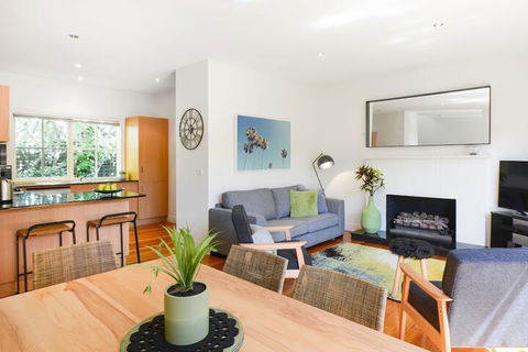 BOUTIQUE STAYS - Brighton Abode - Queensland Tourism 7