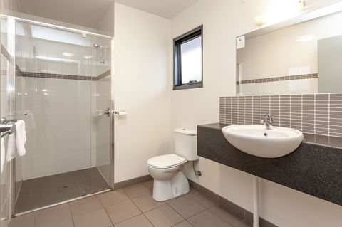 Kingston Hotel - Queensland Tourism 3