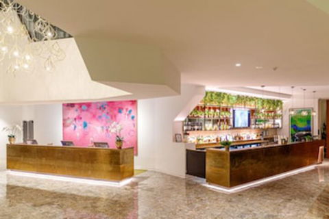Eatons Hill Hotel - QLD Tourism 0