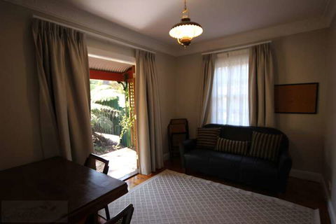 Lily May Cottage - Queensland Tourism 7