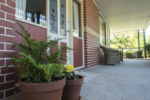 Balangara Cottages - Queensland Tourism 1