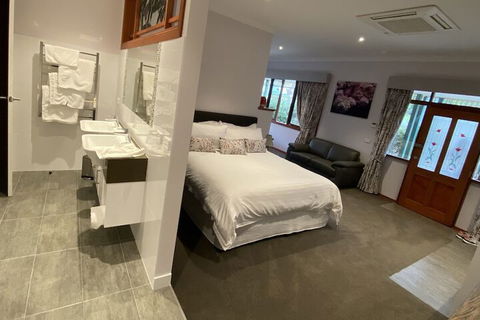 Balangara Cottages - Queensland Tourism 3