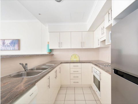 Seaspray Villa 5 - QLD Tourism 5