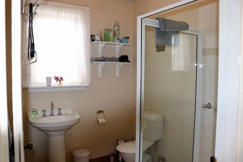 Blue Bell Inn - QLD Tourism 7