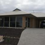 Far Away Escape - Queensland Tourism 0