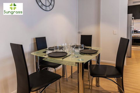 SOKO Waterfront - QLD Tourism 4