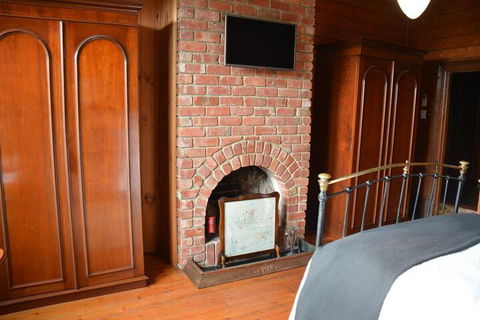 Portarlington Vicarage - Queensland Tourism 0