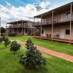 Oasis Newman - Queensland Tourism 0